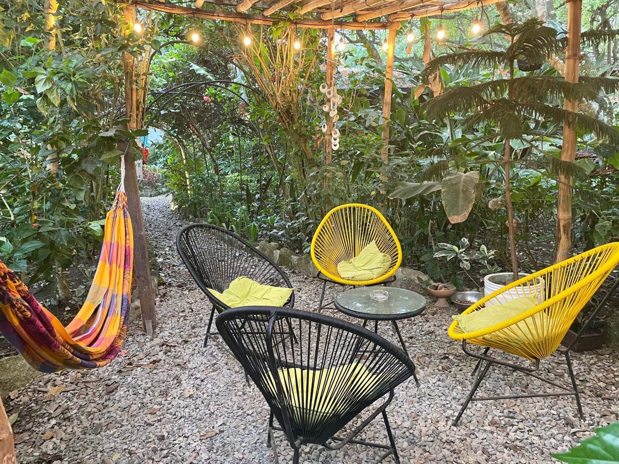 Itchimbia Garden Ayampe Montana Y Mar Villa Exterior photo