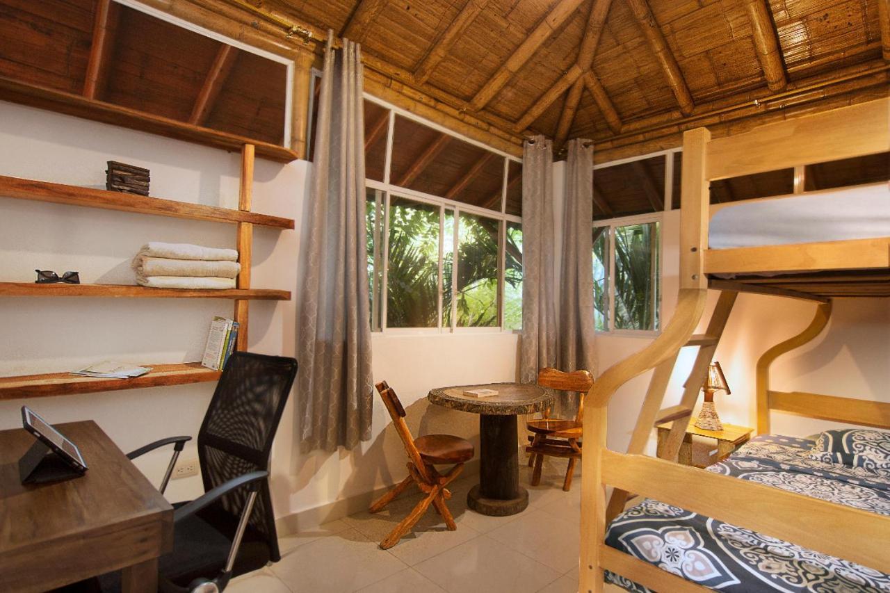 Itchimbia Garden Ayampe Montana Y Mar Villa Exterior photo